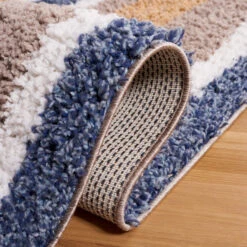 Calico Shag CLC104E Taupe / Ivory -The Rug District Shop CLC104E 5 DETAIL3 110840bb ff7d 4cb1 8a72 9832e538e223